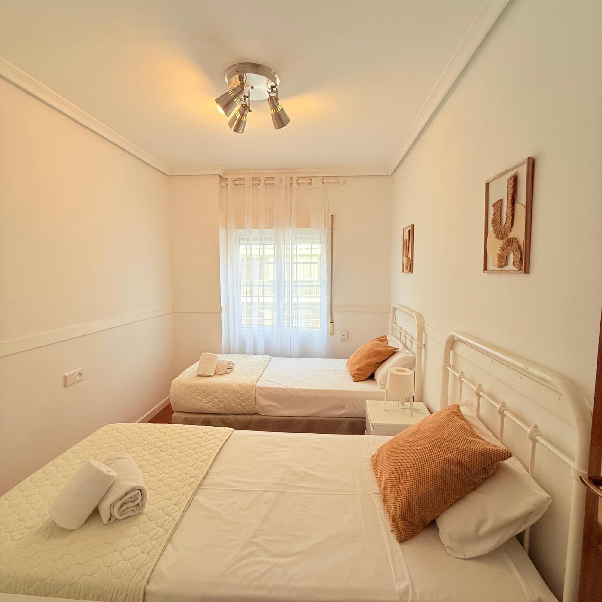 Travel Habitat Mestalla Валенсія Екстер'єр фото
